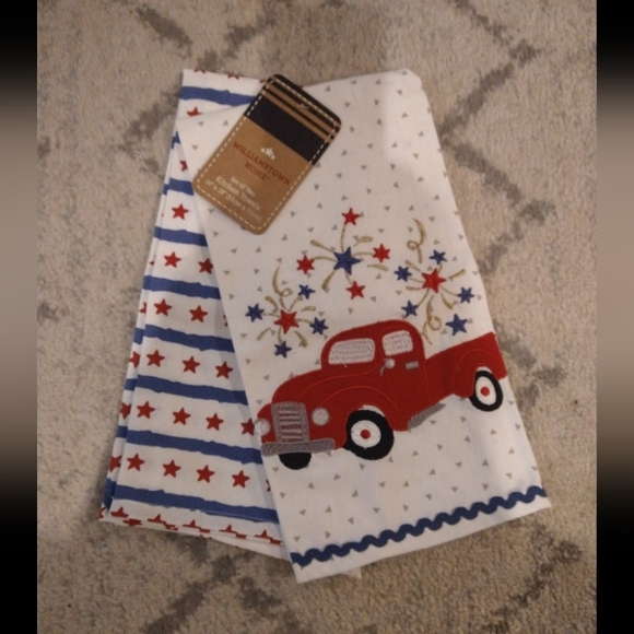 Brand new Williamstown Home kitchen towels - Picture 1 of 2